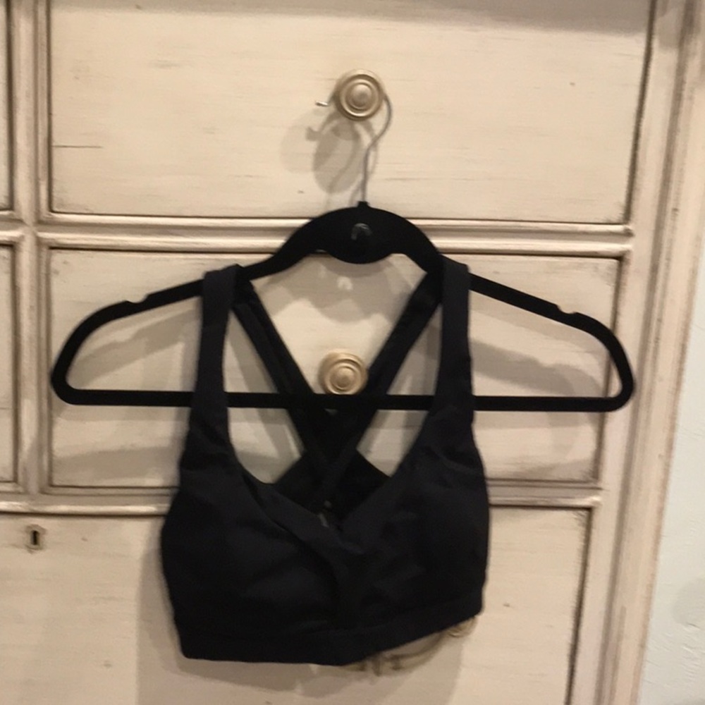 Lululemon padded sports bra